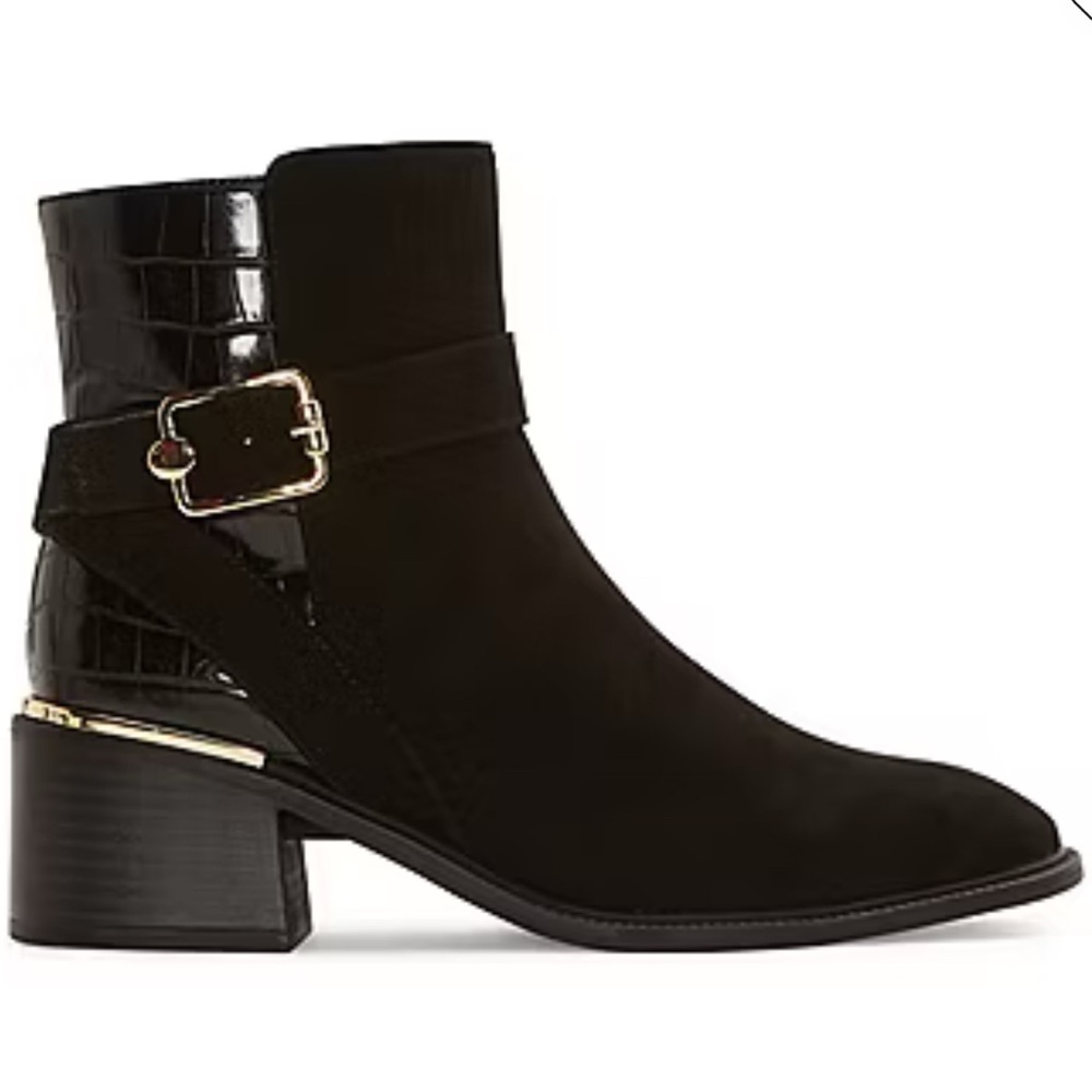 Emberly Stacked Heel